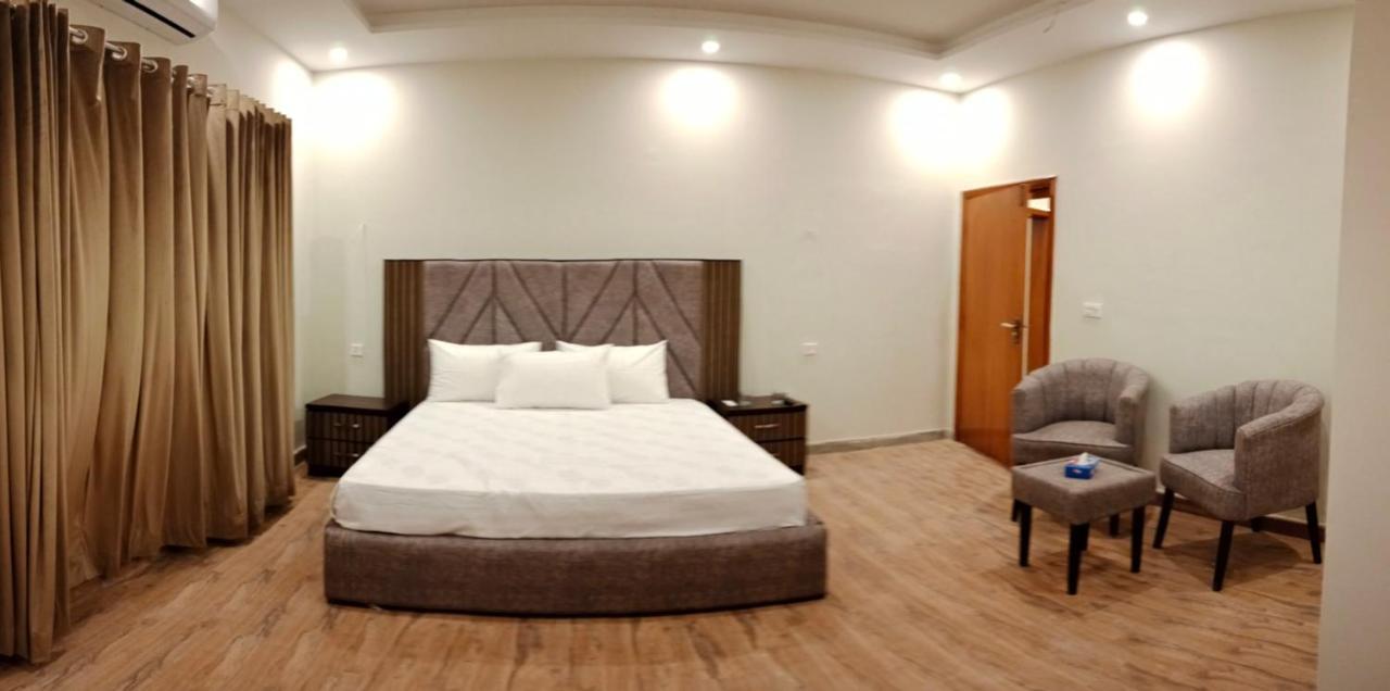 Hayat Grand Guest House 伊斯兰堡 外观 照片