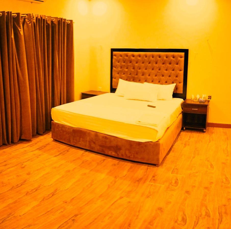 Hayat Grand Guest House 伊斯兰堡 外观 照片
