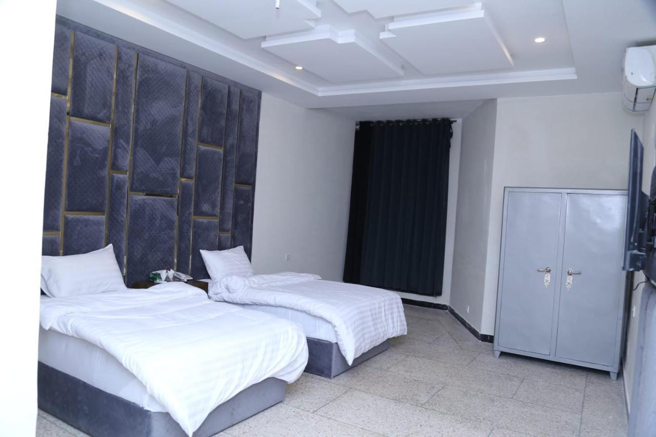Hayat Grand Guest House 伊斯兰堡 外观 照片