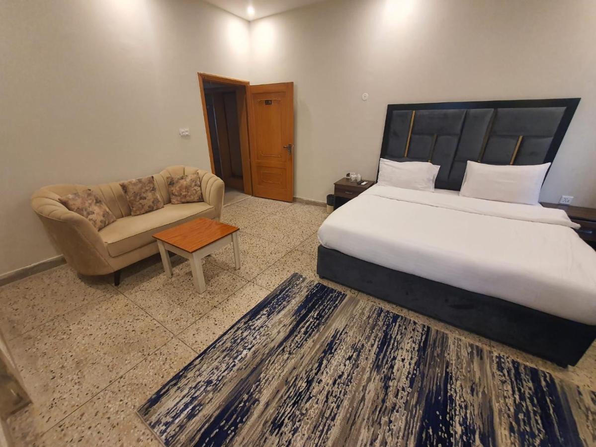 Hayat Grand Guest House 伊斯兰堡 外观 照片