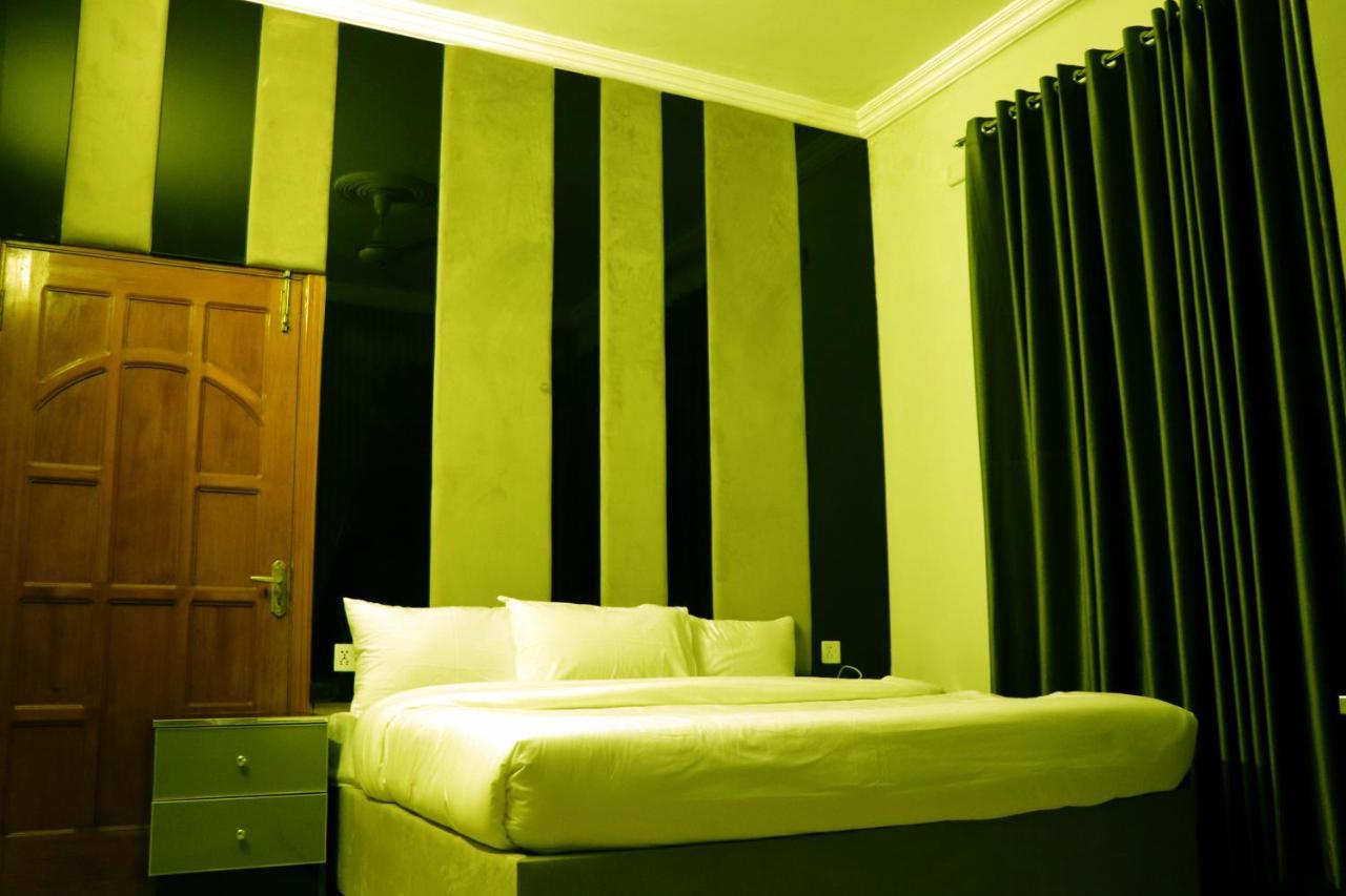 Hayat Grand Guest House 伊斯兰堡 外观 照片