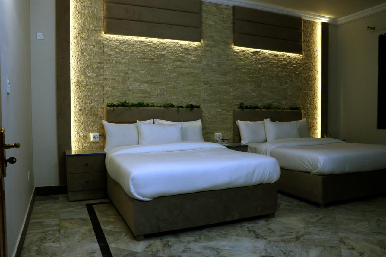 Hayat Grand Guest House 伊斯兰堡 外观 照片
